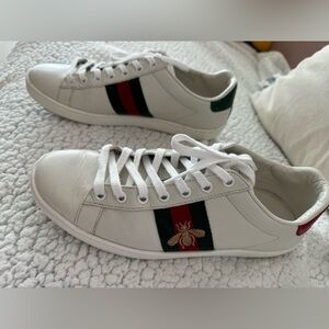 Gucci Ace sneakers with bee in white leather